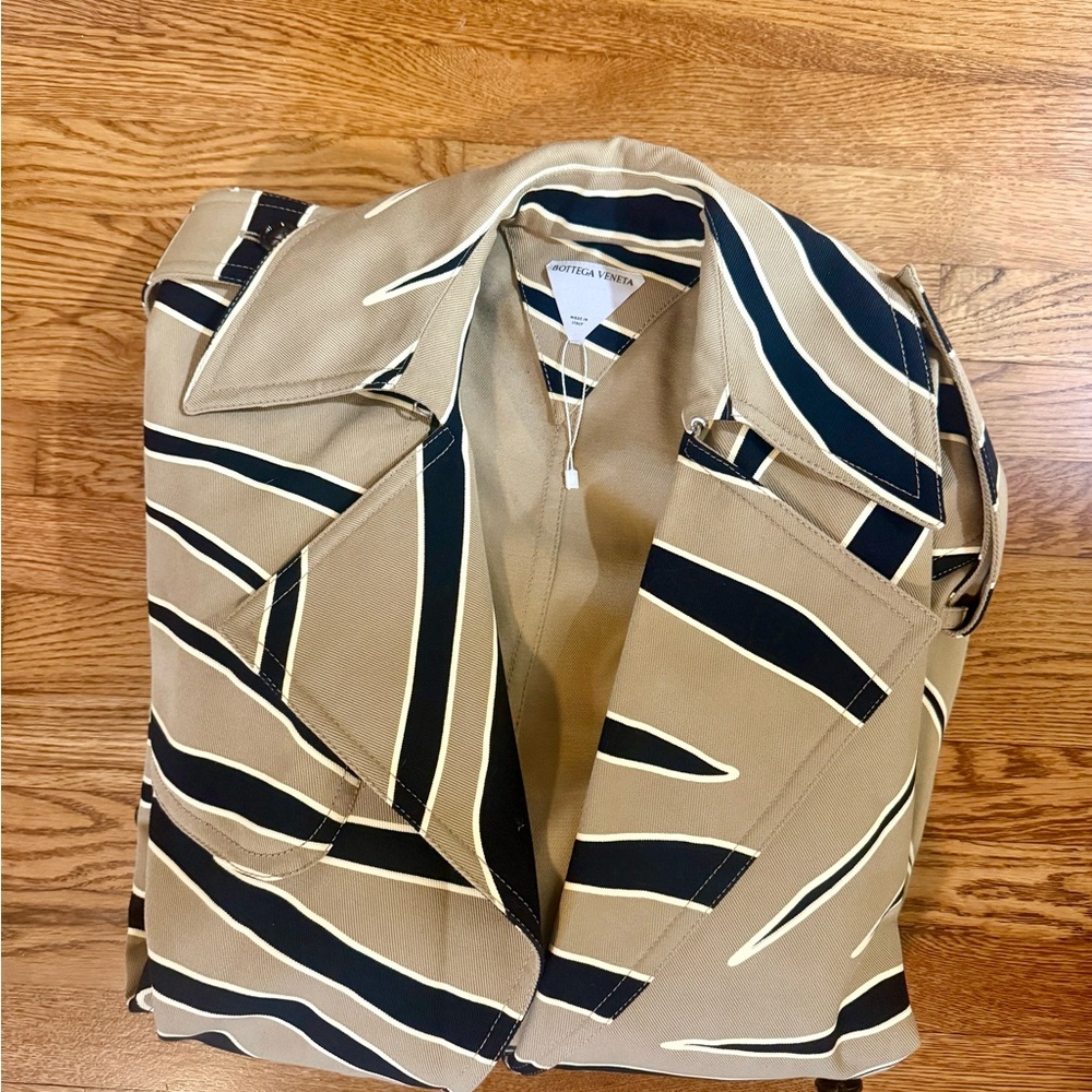 Bottega Veneta Tan and Black Trench Coat